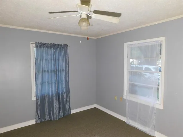 $47,500 | 404 4th Street Southeast, Springhill, LA 71075