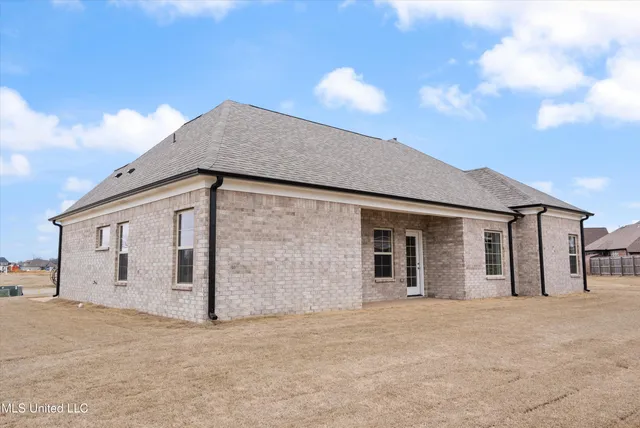 $369,900 | 956 Collie Drive, Hernando, MS 38651