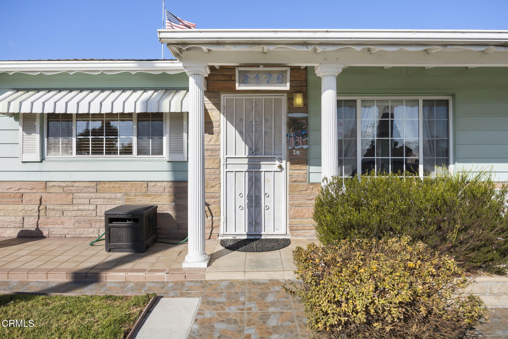 3176 East Clinton Circle Oxnard, CA 93033 - Photo 3 of 41 4-web-or-mls-UpmarketMedia_3176Clinton-1