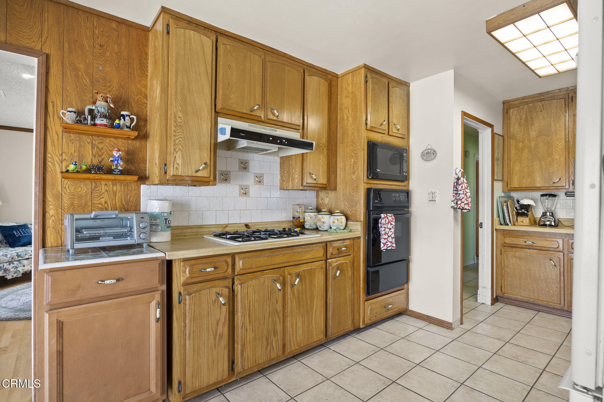 3176 East Clinton Circle Oxnard, CA 93033 - Photo 6 of 41 11-web-or-mls-UpmarketMedia_3176Clinton-