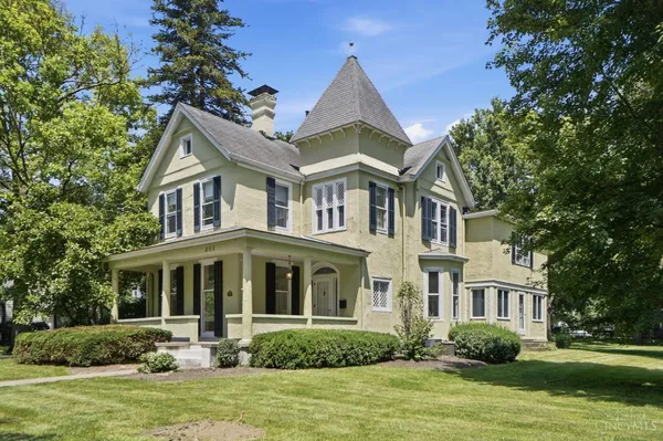 $999,000 | 302 Oxford Avenue, Terrace Park, OH 45174