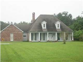 4276 Irish Bend Road Franklin, LA 70538 - Photo 1 of 11 Primary Photo
