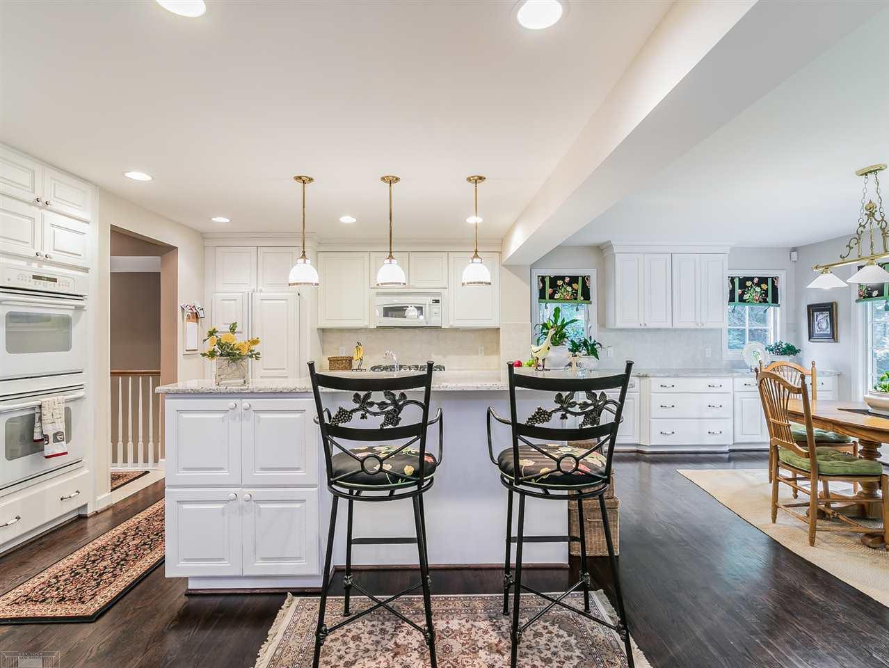 525 Shelden Road Grosse Pointe, MI 48236 - Photo 17 of 51 31324235-16.JPG