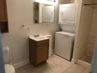 $1,050 | 8720 West Livingston Avenue, Unit H, Chalmette, LA 70043