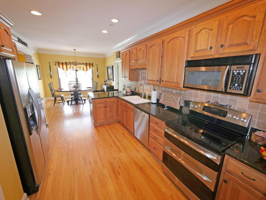 100 Chestnut Ridge Drive Jonesborough, TN 37659 - Photo 13 of 36 Stainless appliances
