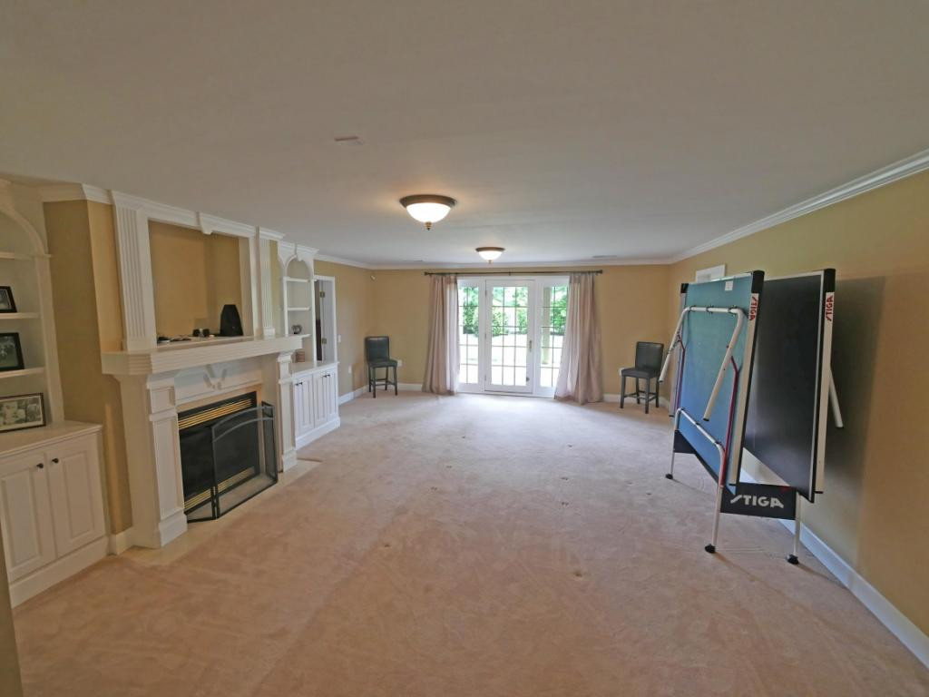 100 Chestnut Ridge Drive Jonesborough, TN 37659 - Photo 28 of 36 Lower level family room