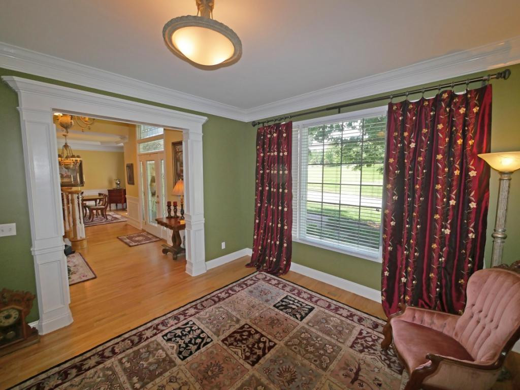 100 Chestnut Ridge Drive Jonesborough, TN 37659 - Photo 5 of 36 Formal sitting room
