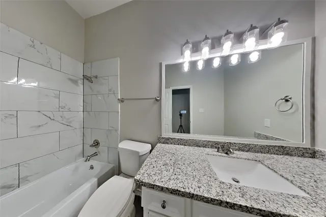 $2,350 | 25810 Palmdale Estate Drive, Richmond, TX 77406