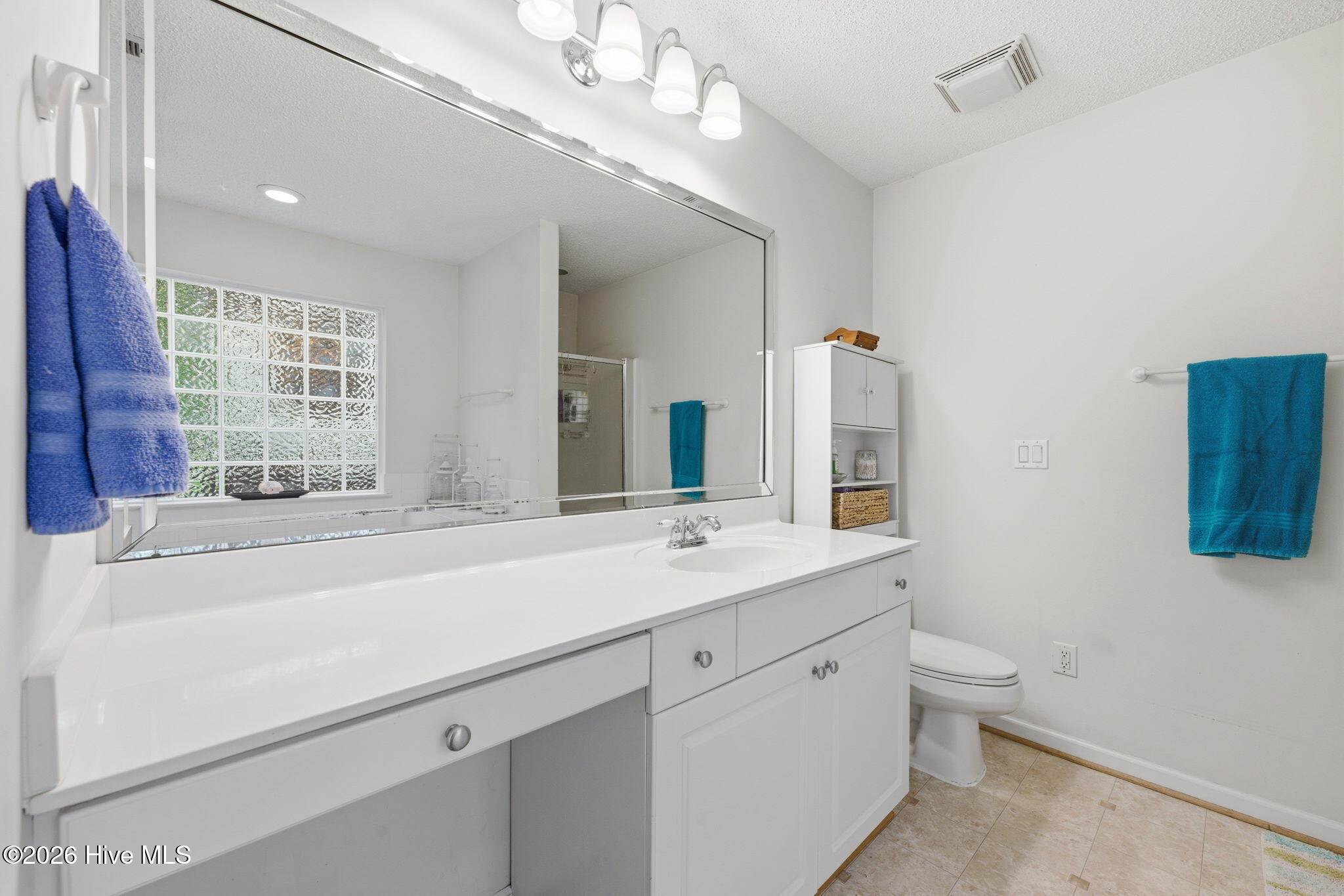 413 Lafitte Way New Bern, NC 28560 - Photo 19 of 45 26-web-or-mls-DSC_8955_edit