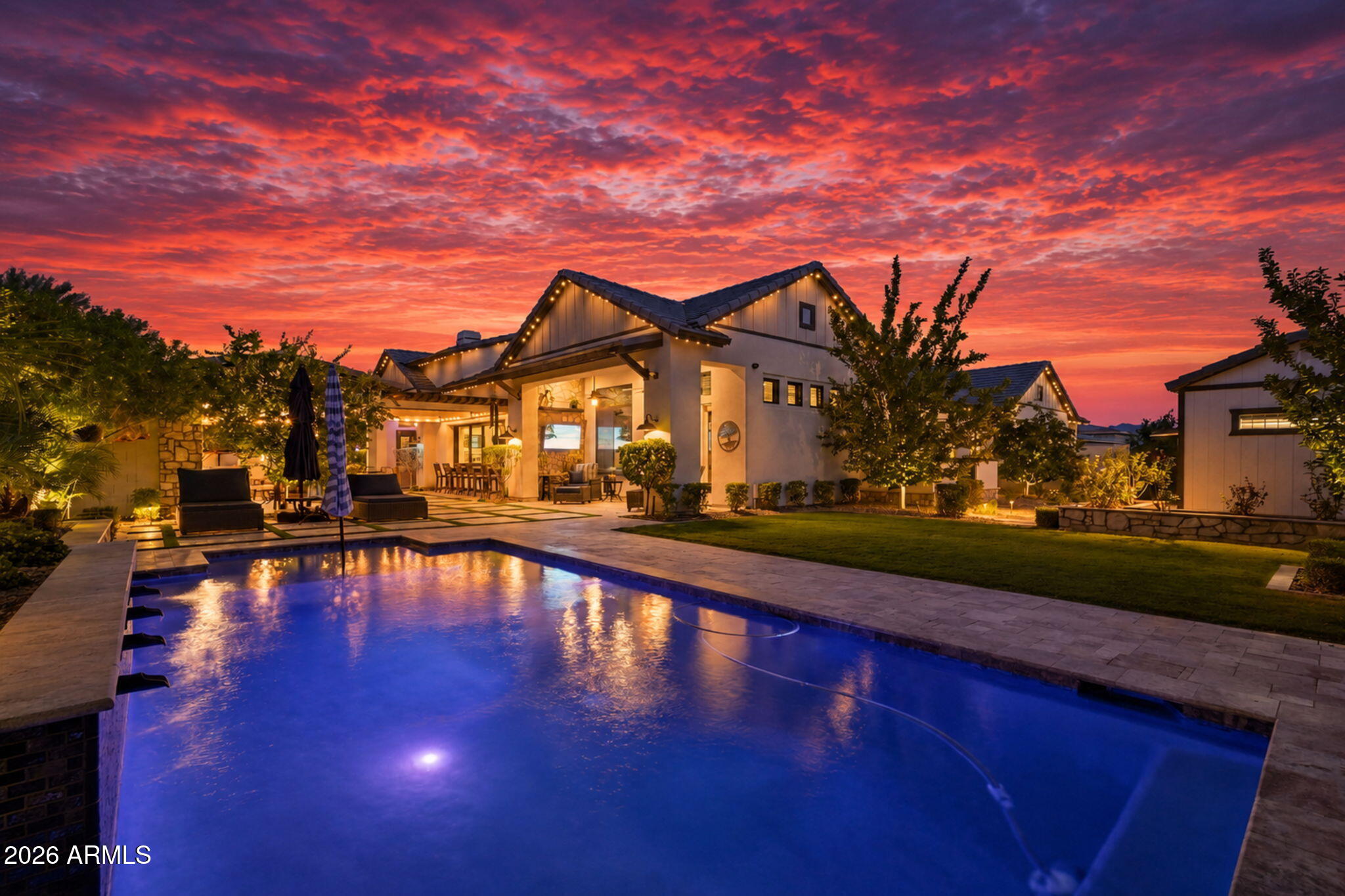 2674 East Hummingbird Way Gilbert, AZ 85297 - Photo 1 of 106 BkyrdPOOL_TWI_NW2SE