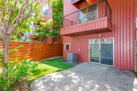 $484,000 | 4213 Dickason Avenue, Unit 23, Dallas, TX 75219