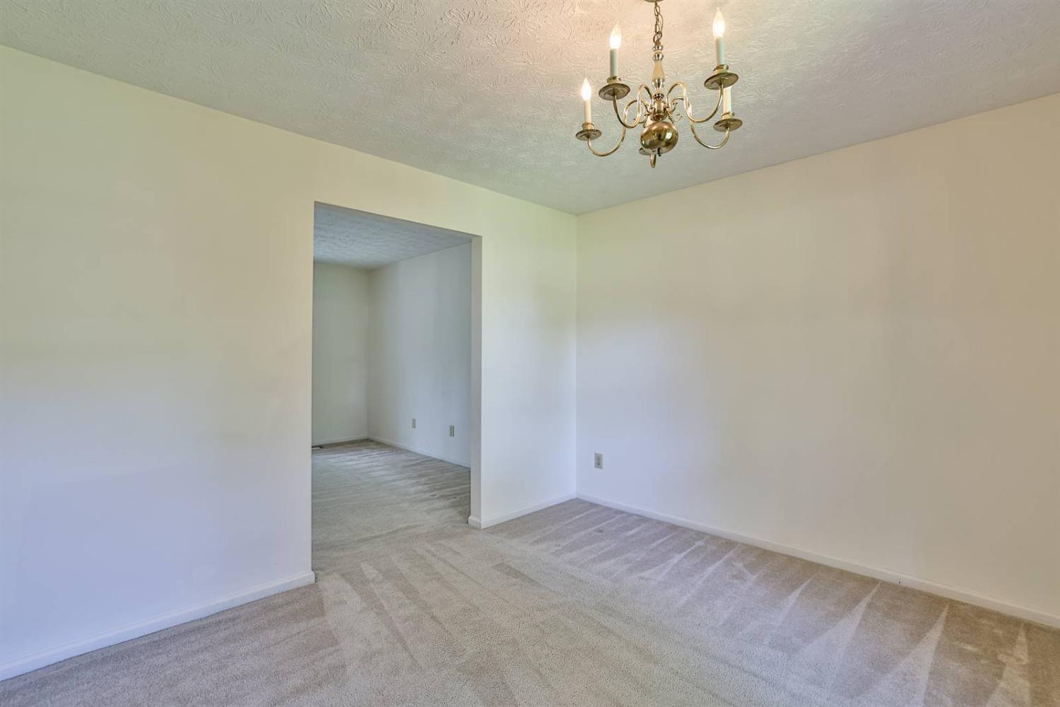 11992 Kenn Road Springdale, OH 45246 - Photo 12 of 46
