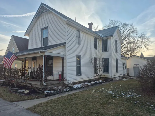 $165,000 | 8 North Meridian Street, Redkey, IN 47373