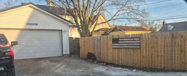 $165,000 | 8 North Meridian Street, Redkey, IN 47373