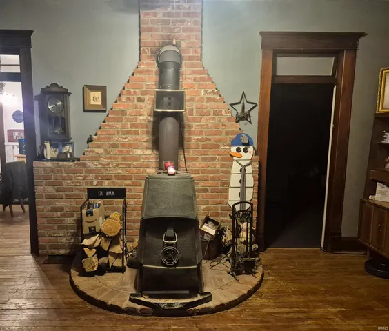 $165,000 | 8 North Meridian Street, Redkey, IN 47373