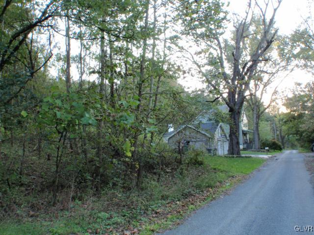 2592 Redington Road East Hellertown, PA 18055 - Photo 9 of 11 Gallery Image 9