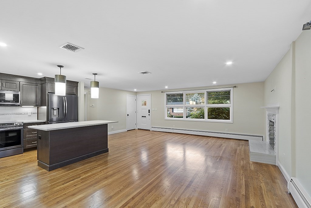 112 Kingston Road Waltham, MA 02451 - Photo 12 of 34