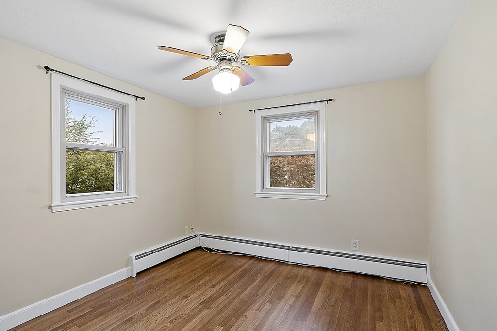 112 Kingston Road Waltham, MA 02451 - Photo 16 of 34