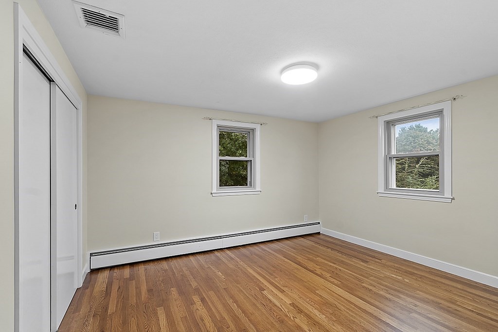 112 Kingston Road Waltham, MA 02451 - Photo 18 of 34