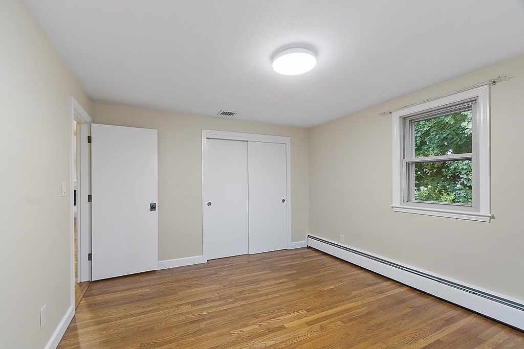112 Kingston Road Waltham, MA 02451 - Photo 20 of 34