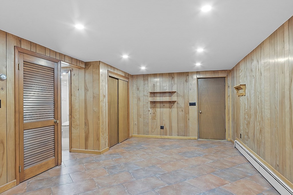 112 Kingston Road Waltham, MA 02451 - Photo 26 of 34
