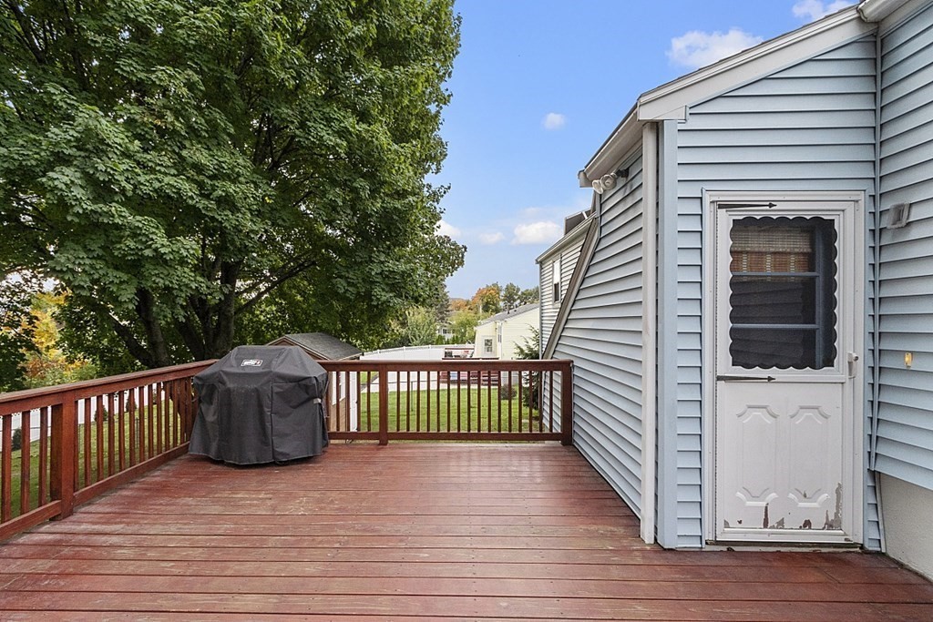 112 Kingston Road Waltham, MA 02451 - Photo 29 of 34