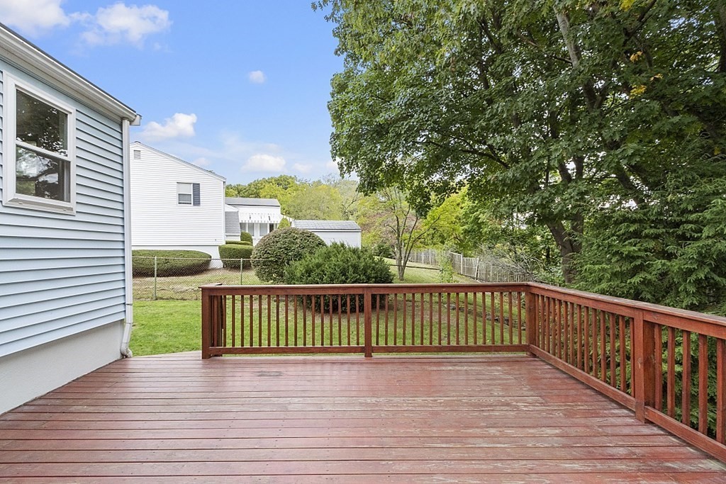 112 Kingston Road Waltham, MA 02451 - Photo 30 of 34