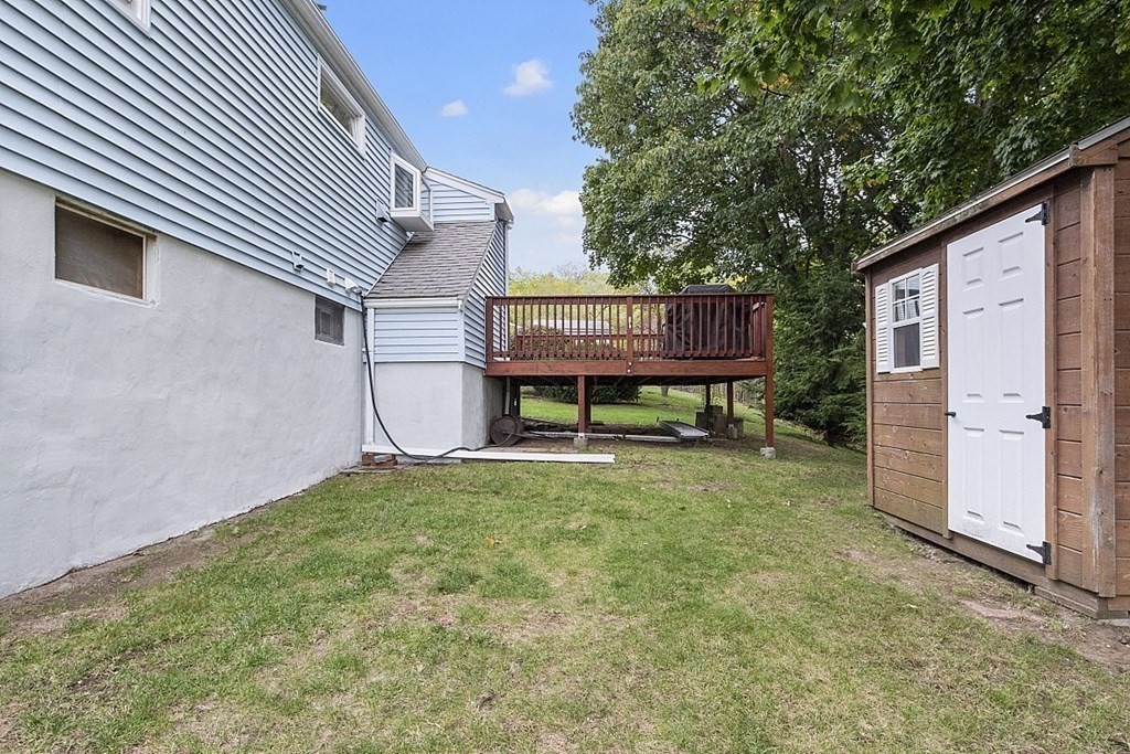 112 Kingston Road Waltham, MA 02451 - Photo 31 of 34