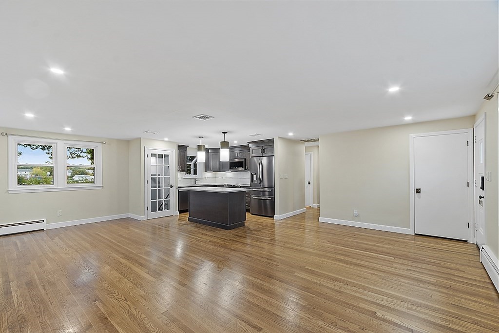 112 Kingston Road Waltham, MA 02451 - Photo 6 of 34
