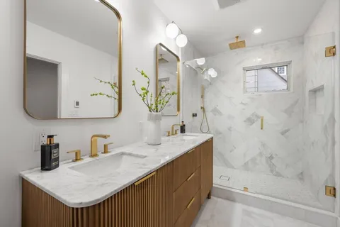 $2,595,000 | 95 Stedman Street, Unit 1, Brookline, MA 02446