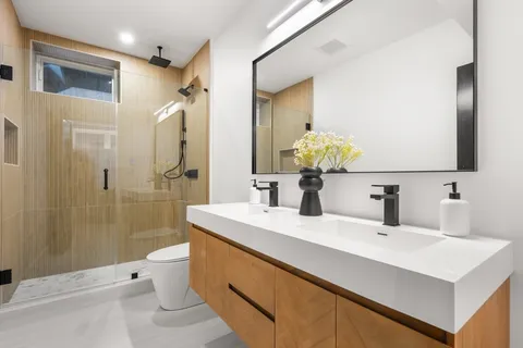 $2,595,000 | 95 Stedman Street, Unit 1, Brookline, MA 02446