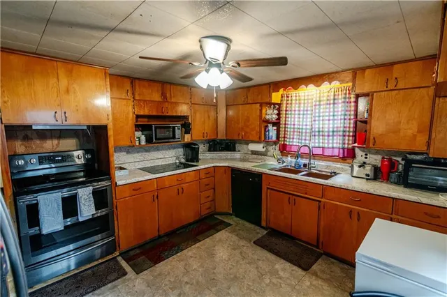 $160,000 | 212 North 9th Street, Atchison, KS 66002