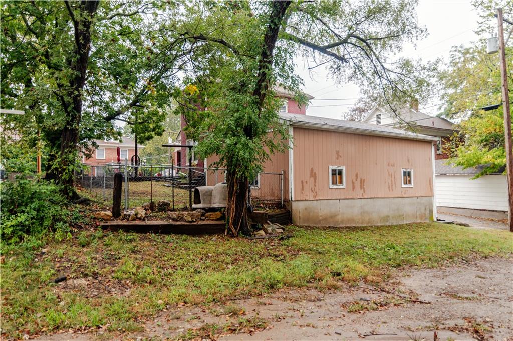 212 North 9th Street Atchison, KS 66002 - Photo 43 of 47