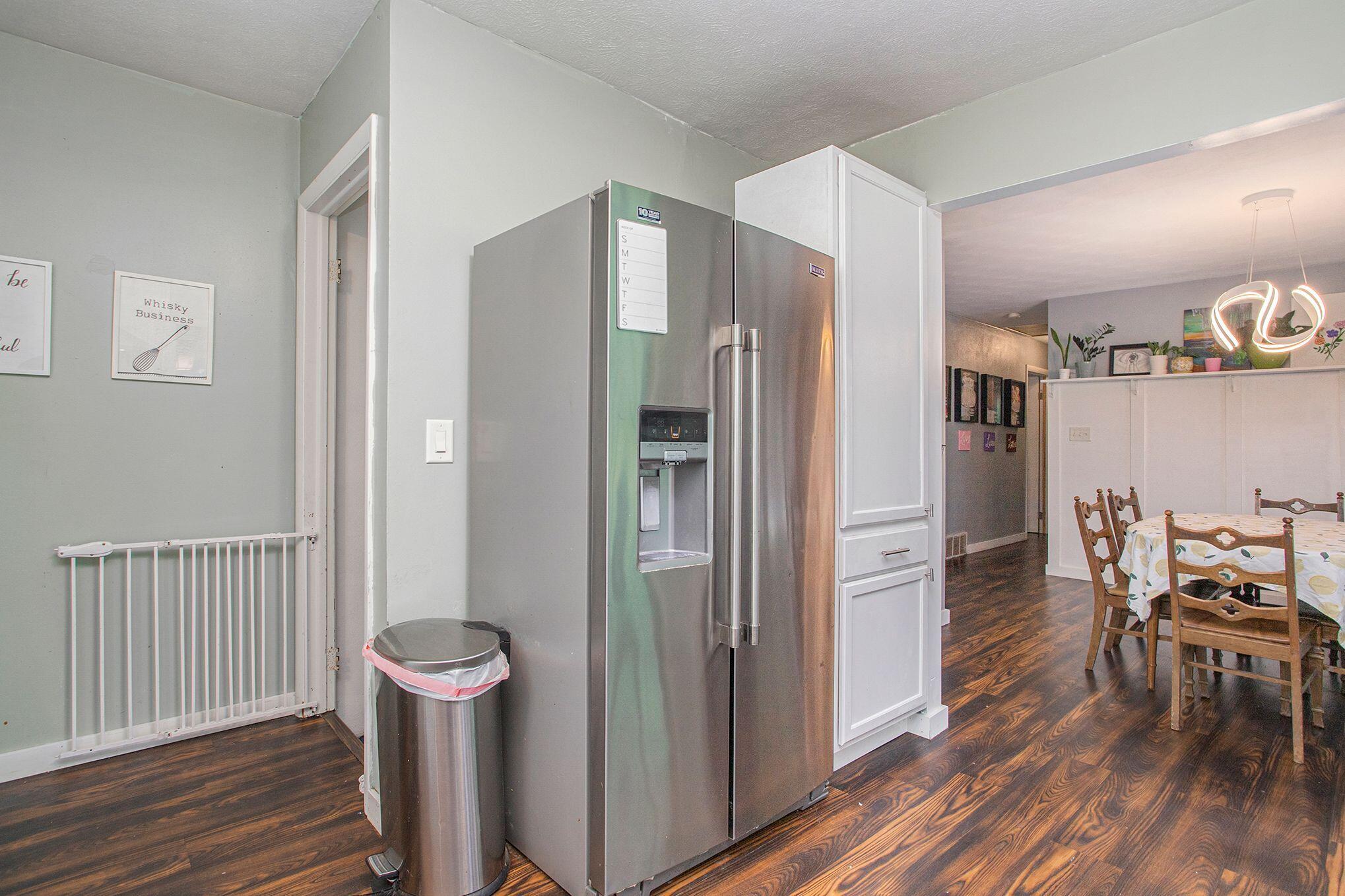 137 Hatfield Road Niles, MI 49120 - Photo 8 of 38 137 Hatfield kitchen towards dining