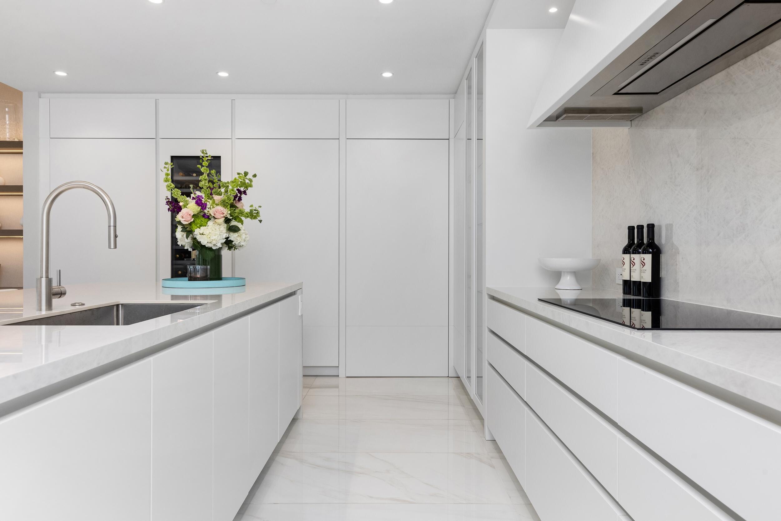 210 Southeast Mizner Boulevard, Unit 703 Boca Raton, FL 33432 - Photo 16 of 51 Kitchen