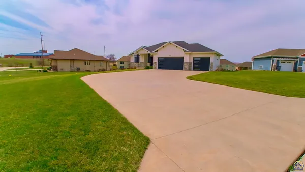 $569,000 | 2615 Twin Lakes Drive, Emporia, KS 66801