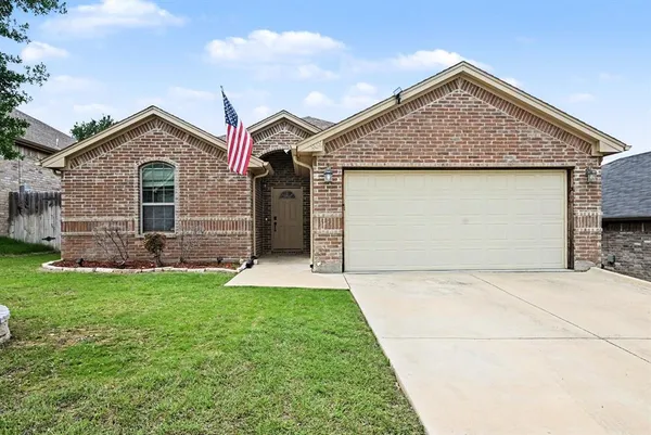 $298,000 | 808 North Ridge Drive, White Settlement, TX 76108