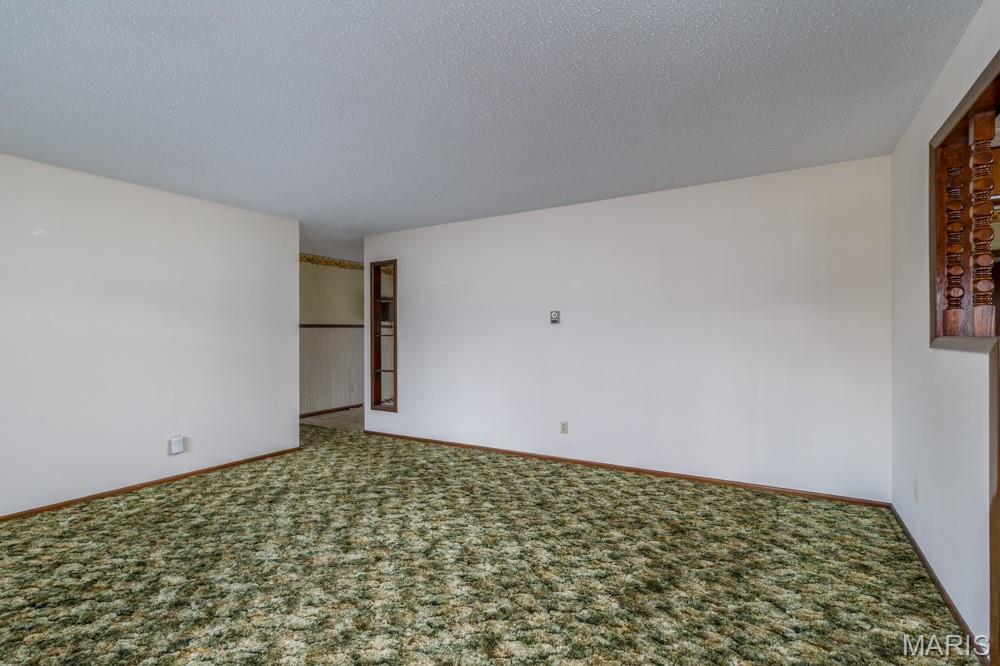 19110 Glade Springs Road Lebanon, MO 65536 - Photo 12 of 26