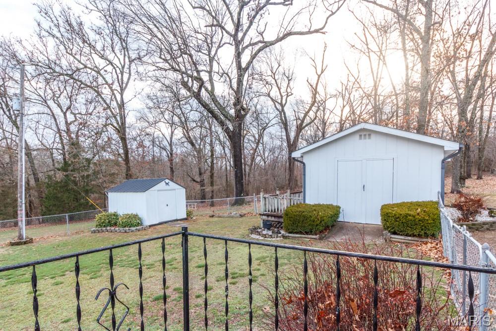 19110 Glade Springs Road Lebanon, MO 65536 - Photo 25 of 26