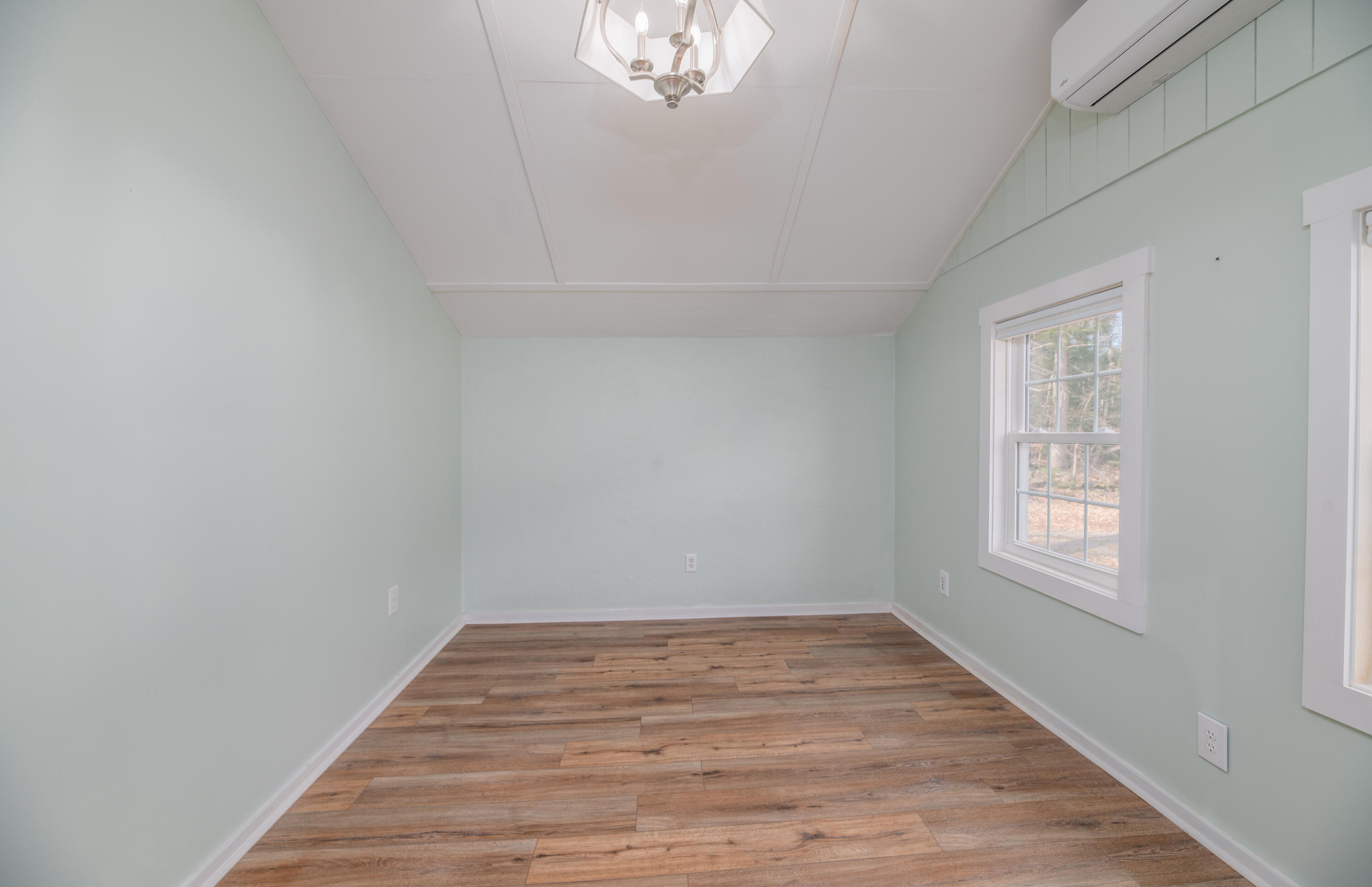 380 East Neck Road Nobleboro, ME 04555 - Photo 22 of 52 First Floor Bonus Room