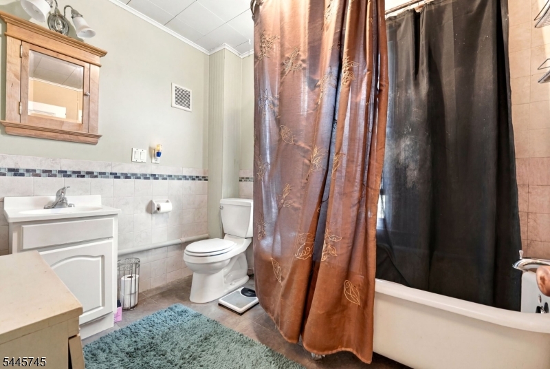60 Martin Road Verona, NJ 07044 - Photo 26 of 36