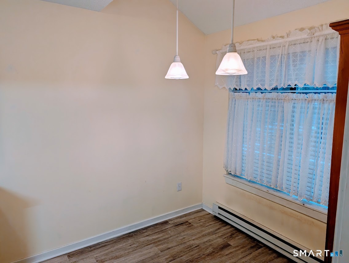 21 Riveredge Drive, Unit 21 Winsted, CT 06098 - Photo 4 of 12