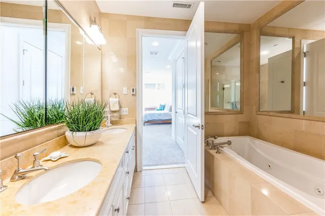 $1,390,000 | 1 Christie Place, Unit 205E, Scarsdale, NY 10583