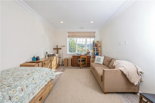 $1,390,000 | 1 Christie Place, Unit 205E, Scarsdale, NY 10583