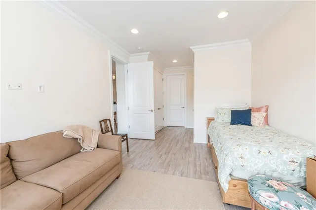 $1,390,000 | 1 Christie Place, Unit 205E, Scarsdale, NY 10583