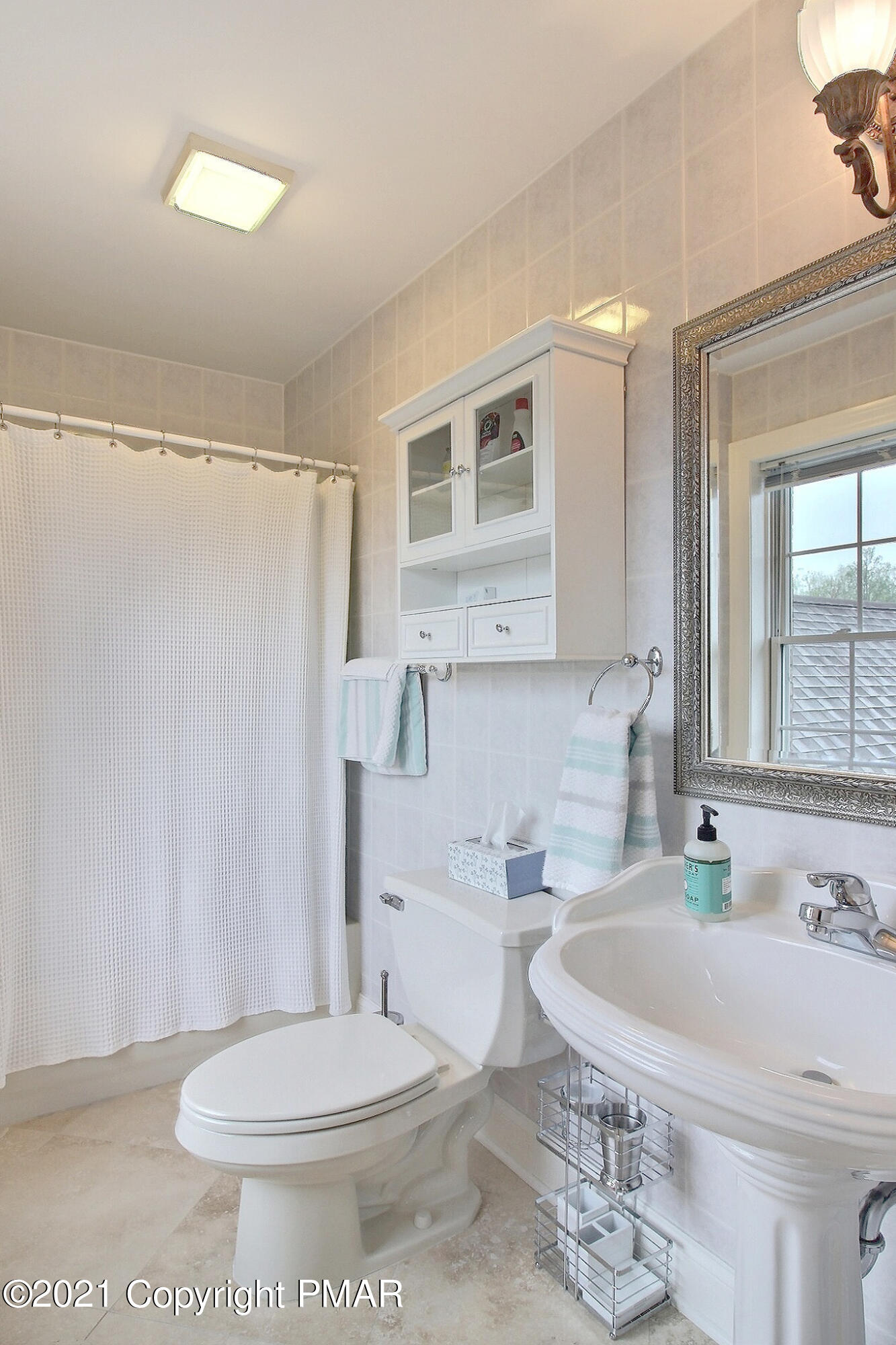 170 Chase Road Stroudsburg, PA 18360 - Photo 47 of 83 a bathroom with a sink toilet and shower