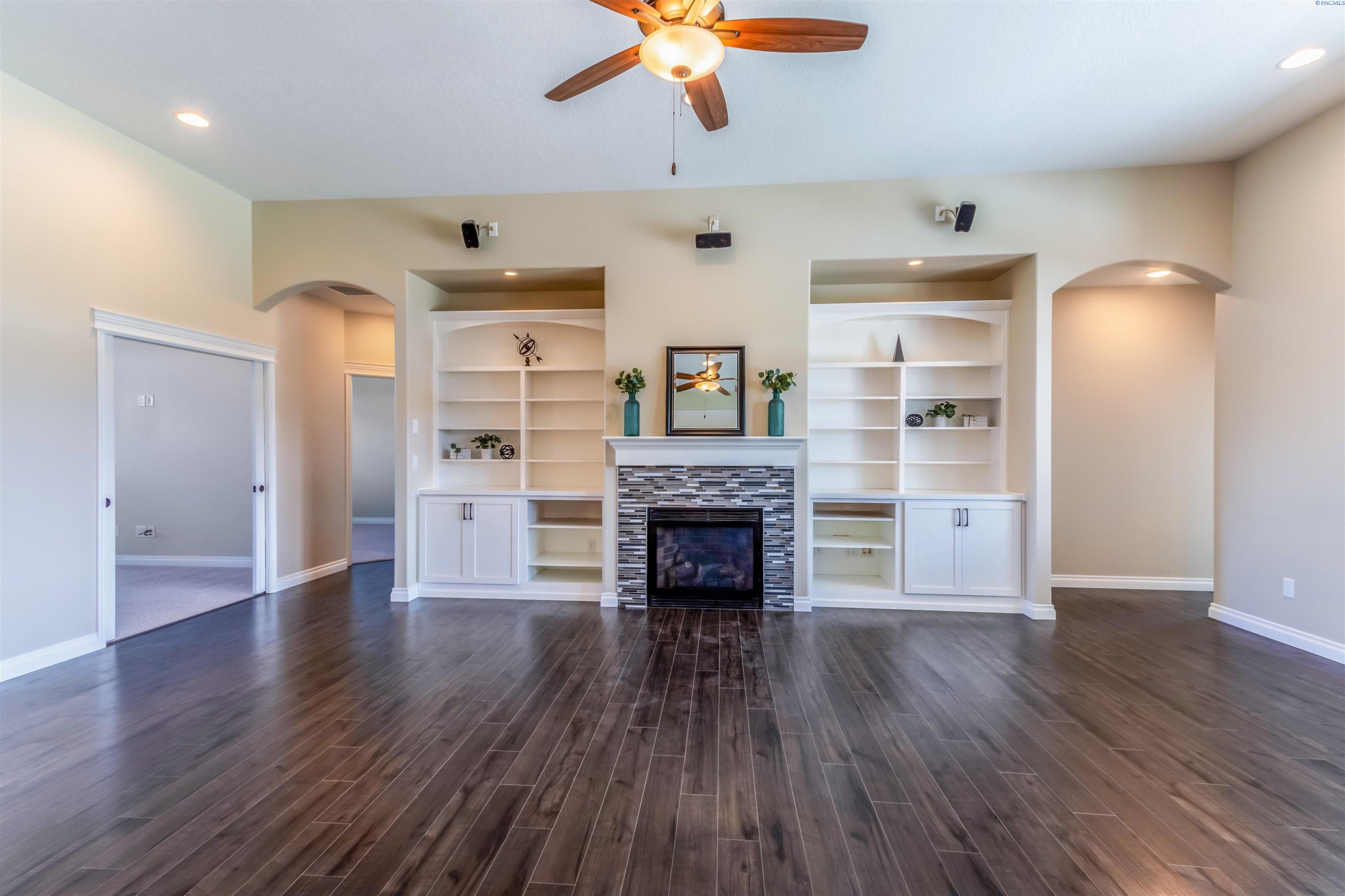 86705 Sagebrush Road Kennewick, WA 99338 - Photo 25 of 41 Gallery Image 25