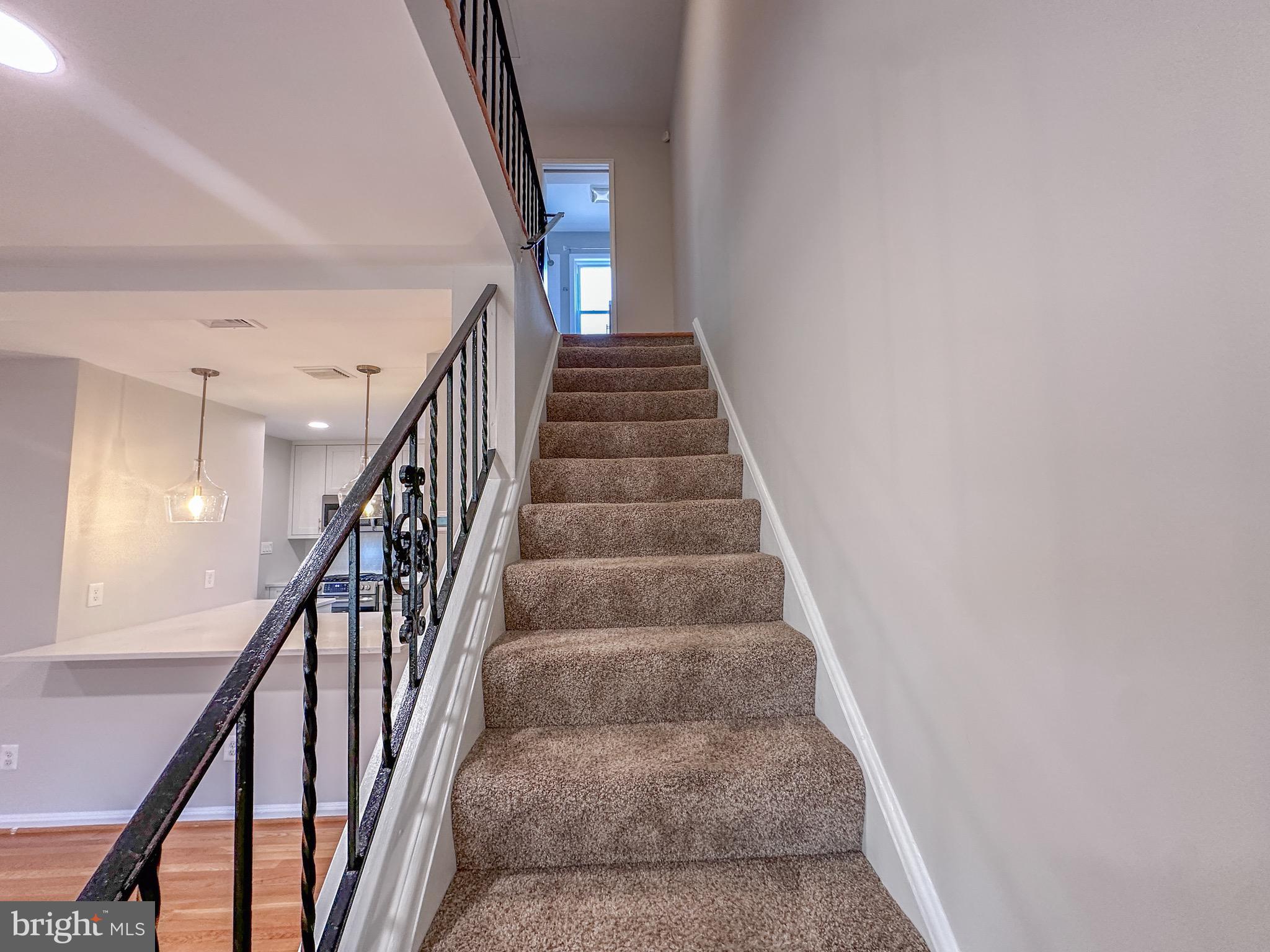 226 Guthrie Avenue Alexandria, VA 22305 - Photo 19 of 54 a view of entryway