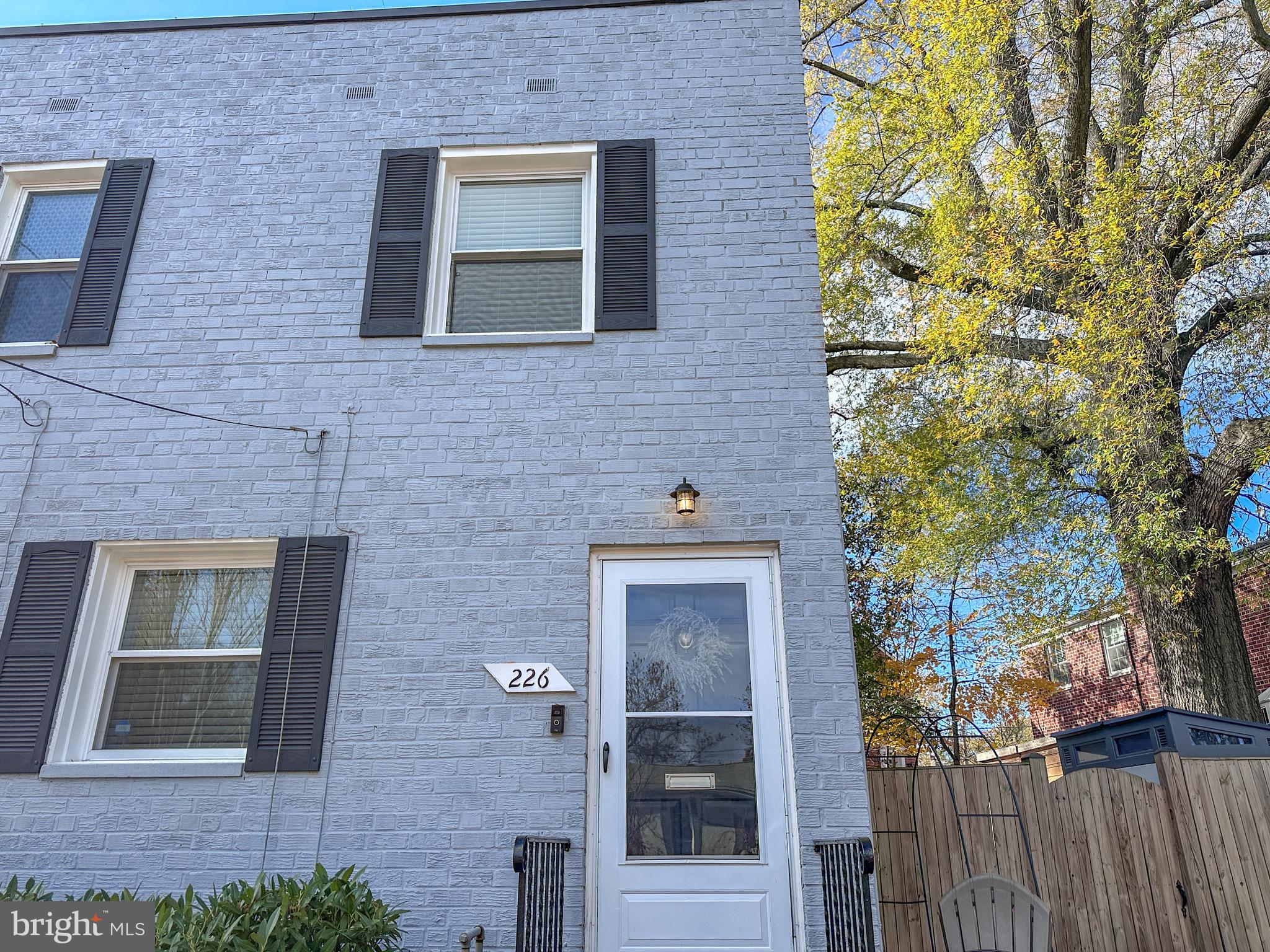 226 Guthrie Avenue Alexandria, VA 22305 - Photo 3 of 54 Welcome home