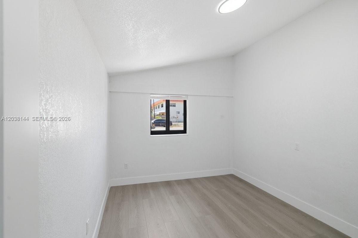 1480 Northeast 150th Street Miami, FL 33161 - Photo 21 of 30